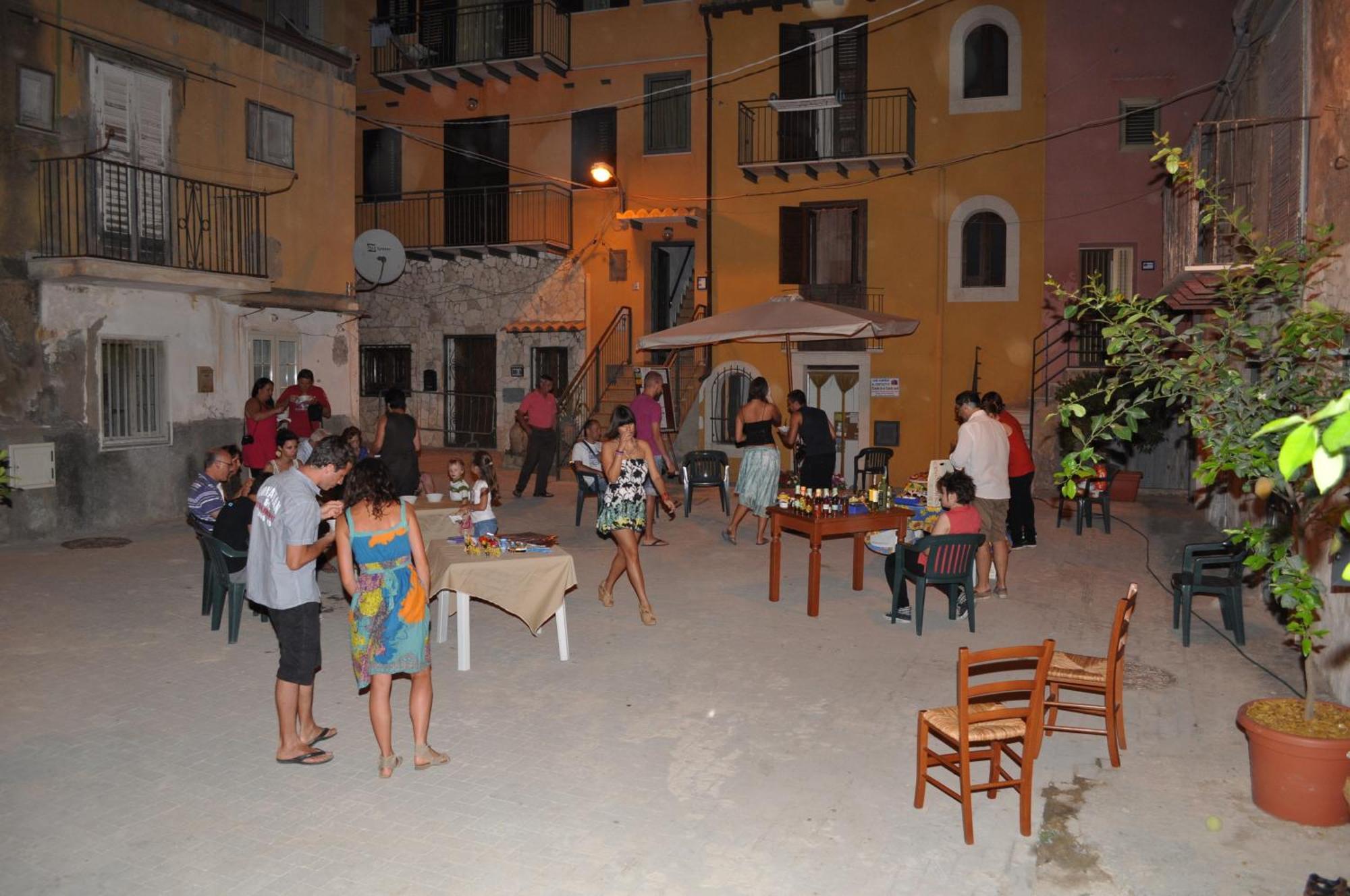 Case Albergo Al Cortiletto Ликата Екстериор снимка