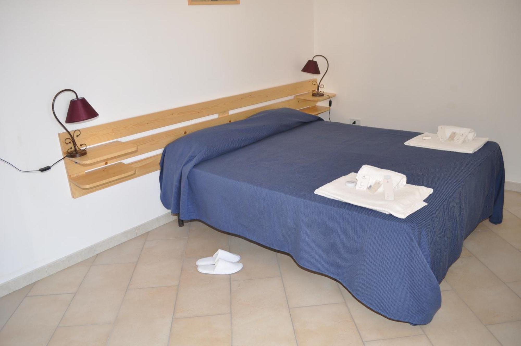 Case Albergo Al Cortiletto Ликата Екстериор снимка