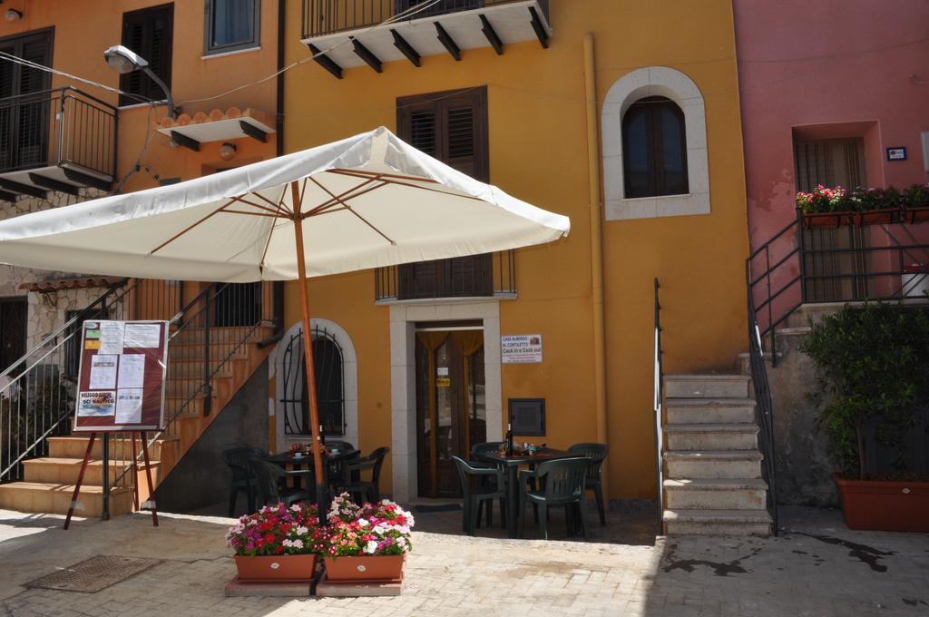 Case Albergo Al Cortiletto Ликата Екстериор снимка